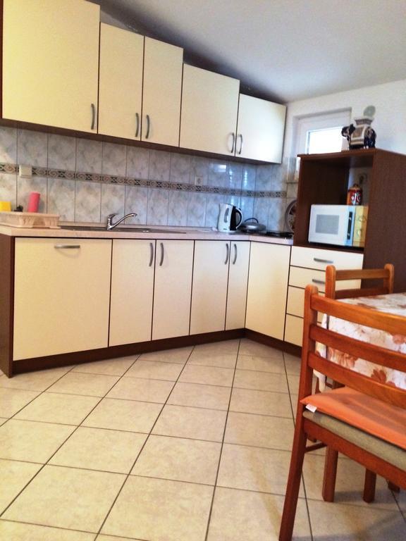 Apartment House Aria Baška Voda Habitación foto