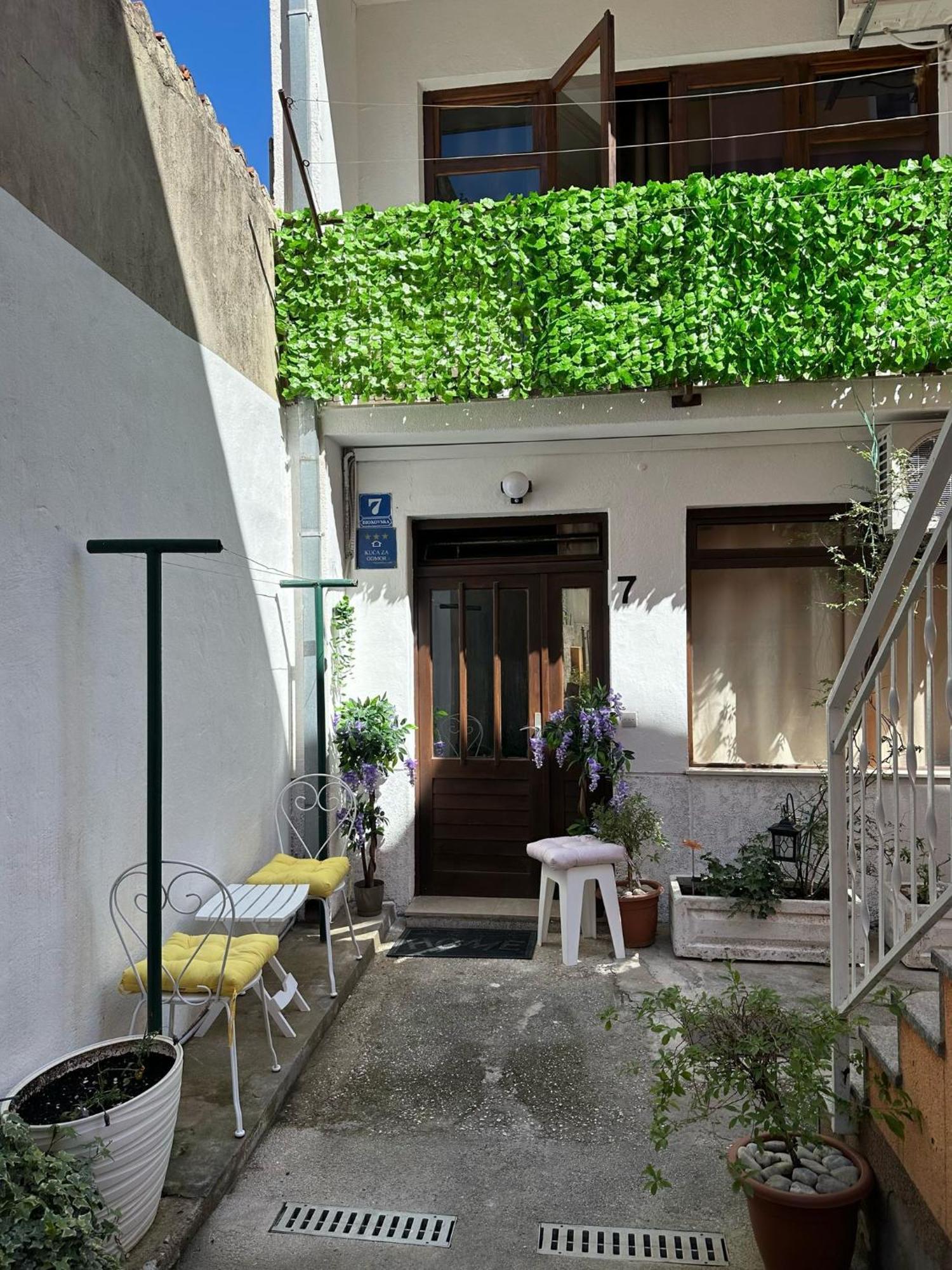 Apartment House Aria Baška Voda Exterior foto